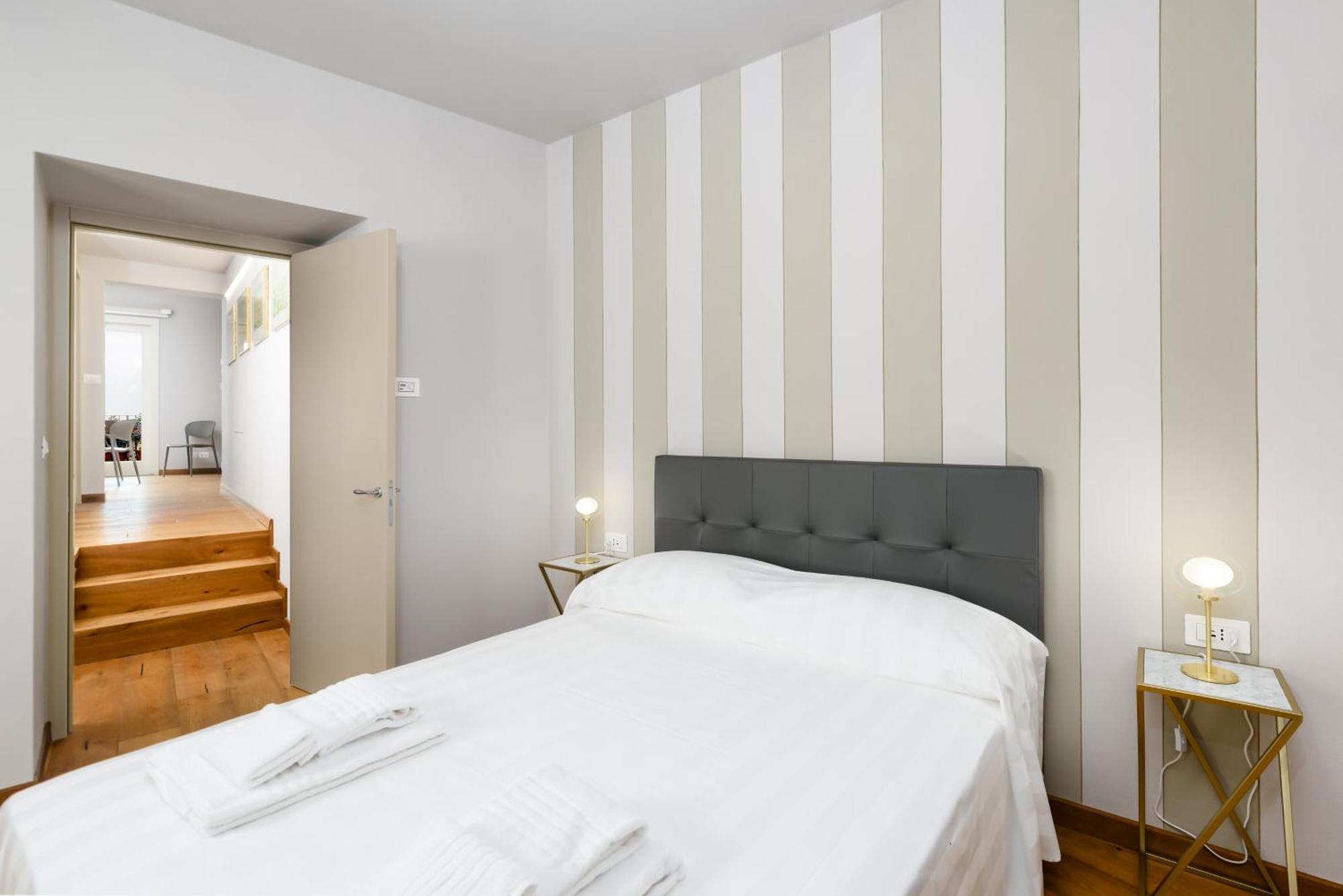 Week Mor Apartment La Morra Bagian luar foto